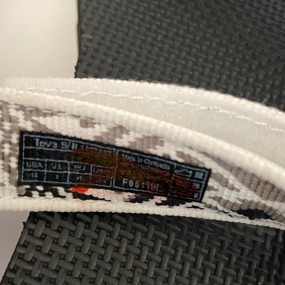 NO OFFERS Teva Original Universal Boomerang White - Picture 13 of 13